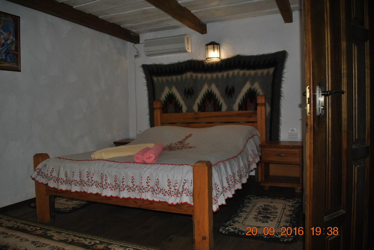 Dykyi Khutir Hotel Melniki  Ngoại thất bức ảnh