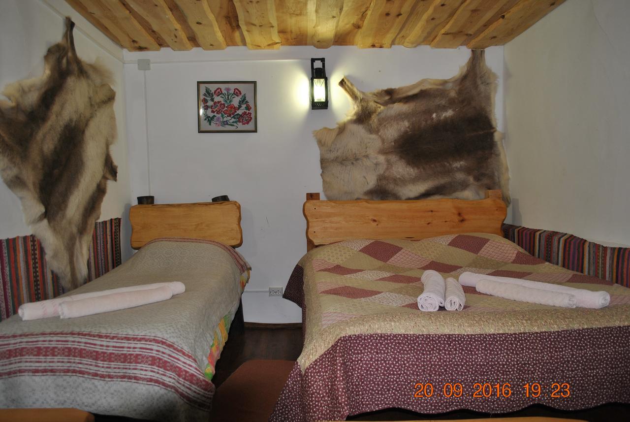 Dykyi Khutir Hotel Melniki  Ngoại thất bức ảnh